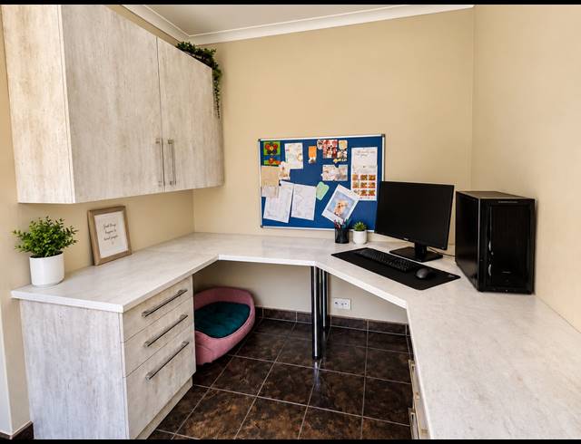 3 BEDROOM HOUSE FOR SALE IN GOLF PARK